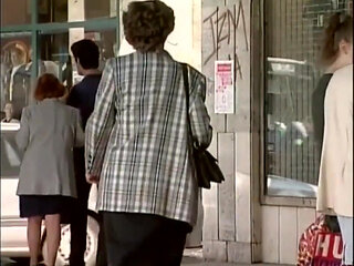 Big muscle young cock in stepmom pussy in the kitchen (Full original movie.)