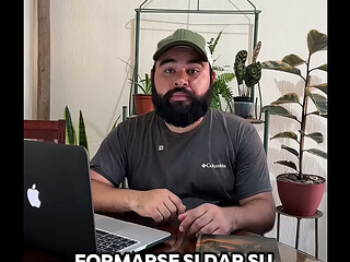 Vato barb&oacute_n explicando el IV canto de La Divina Comedia