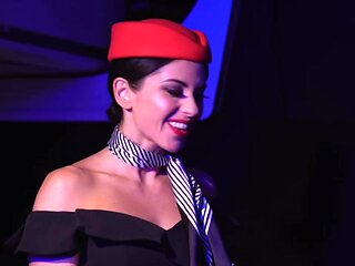 Betty, 26 years old, makes her way to the hardcore... - Jacquie et Michel TV