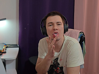 Horny Amateur Solo Masturbation - I Couldn't Resist Tasting My Own Cum After Orgasm