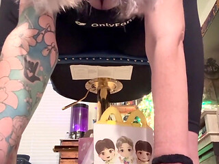 Snack-sized 67 Giantess Vs. Tiny Meal