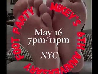 since some of yall are wildin'_ in my dms...(In my dom voice)Let'_s get one thing straight...yes, this is a foot party. b ...