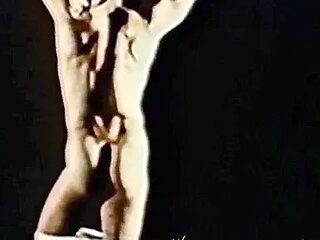 Vintage Guys Flexing After Blowjobs Before Cumming Hard