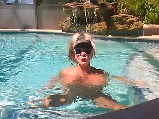 Amateur Blonde With BIG BOOBS Hot Free Cam Show