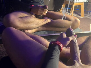 twink dotado bbc 24cm socando uma ate jorrar leite