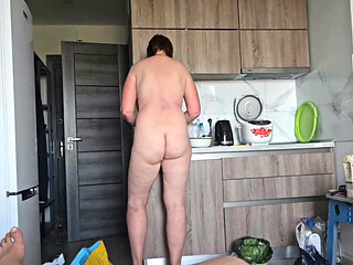 Masha in the Kitchen