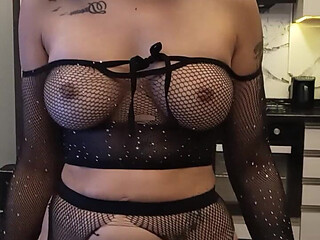 Fishnet Stockings Masturbation (mer)