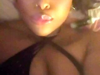 Sexy and seductive tease of a thick goddess! simply curvy and delicious