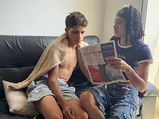 I take advantage of the fact that my little stepsister is a nerd to teach her new things and experience sexual pleasure.