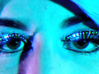 Glamoureyes
