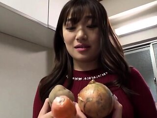 amateur older woman with big boobs