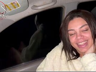 UNKNOWN MAN CAME INSIDE MY WIFE IN THE STREET CUCKOLD AMATEUR PUBLIC