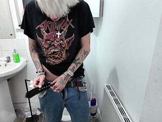 Pee Desperation Roleplay