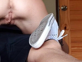 Do You Like Tanned Long Legs, Hoodies and White Converse Sneakers?