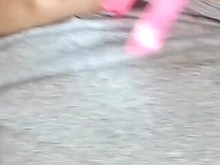 Look at the Open Pussy of This Cute Teen. Delicious!