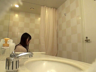 new Cosplayer Hunting Former Gravure Idol with H-cup Breasts and No Prior Photo Shoot Experience