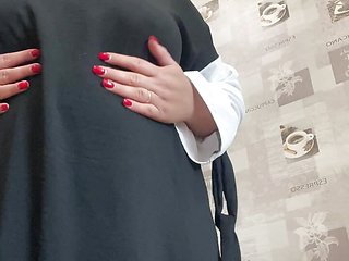 Sexy Moroccan milf in hijab