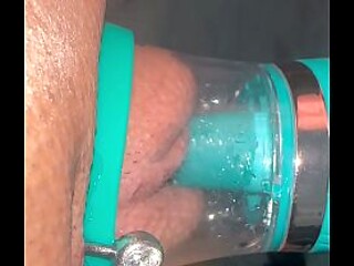 Amateur Latina gets multiple orgasms with clitoral suction device