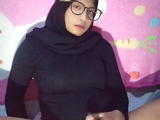 Hijab Girl Goes Home From Work