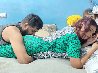 Mallu hot wife ass kiss romance by husband