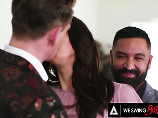 WE SWING BOTH WAYS - Perfect Bisexual DP And Cum Sharing During Hot Threesome