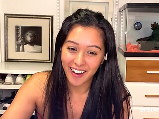 Amateur babe's natural tits and pussy get tons of attention