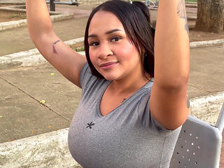 Stranger on the Street Gives Me Bills in Exchange for My Juicy Pussy