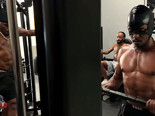 Treino e orgia