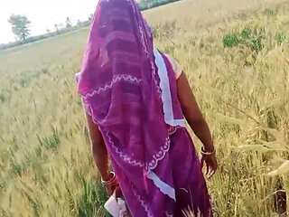 Apni bhabhi ko ghar se bahar chudai kiya devar ne