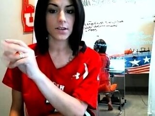 Amateur Webcam Babes Going Solo