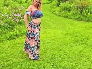 BIG MATURE MOMMY TITTY outdoor clips from my ONLYFAN Page released