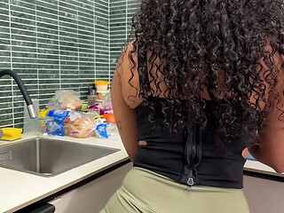 I get home from work and bang my girlfriend against the kitchen counter before she finishes making dinner - Milla Ferrazo