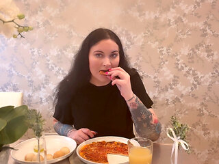 Miss Ffw Eating Cheese Pizza and Doughballs