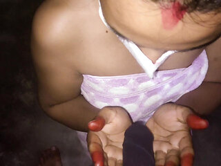 Indian Bhabhi Gives Blowjob Hot Seen