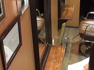 Girl with Big Tits Who Works at a Beauty Salon. an Expert at Sucking Makes Her Av Debut! -2