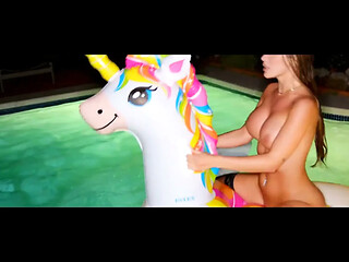 Interracial Threesome in the Pool! Two Cocks at Once for Badgirl Sandra