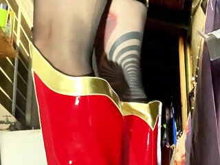 Cute Femboy Stretches Ass to Take Huge Dildo!