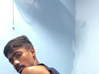 This time, while hanging out with a friend during Diwali, I had sex at my friend's house.