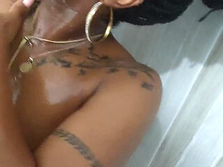 Interracial Sex in the Shower with a Colombian on Vacation