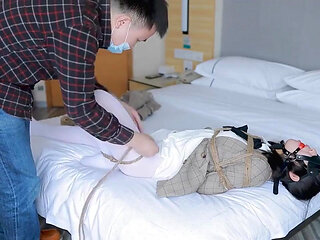 Hui09 - a White-stockinged Jk Girl Is Bound to the Bed with Ropes.