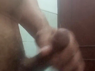 Ejaculation in Oscarcor Close-up01