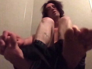 I Wanna Suck All Over Your Fucking Toes