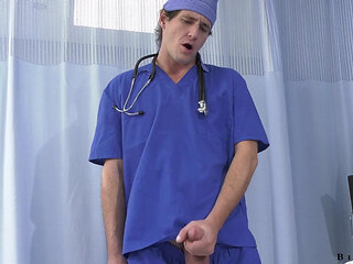 Biphoria - tattooed hunk goes to euphoria