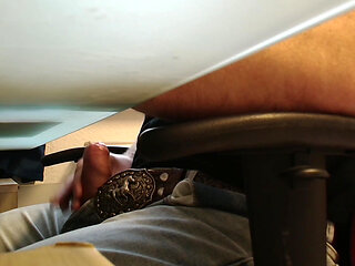 Boss caught Co-Worker wanking on Cam!