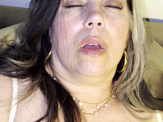 Hot Milf Hotel Room Masturbation - So HOT!!!!