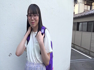 A161G08 Would you like to pick up a plain, introverted glasses-wearing girl and film her with an AV actor? Even the quiet maiden is passionate about sex, and she has insatiable sex!