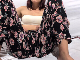 Redhead White Girl Squirts While Fingering