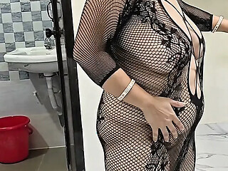 Horny Indian stepmom joins in for a hot porn session today in Kolkata.