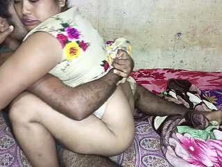 Morning husband wife full desi sex video - Indian bhabhi hardcore anal blowjob cumshot
