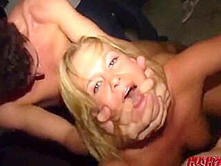 College Party Sex Is What Courtney And Friends Do Best